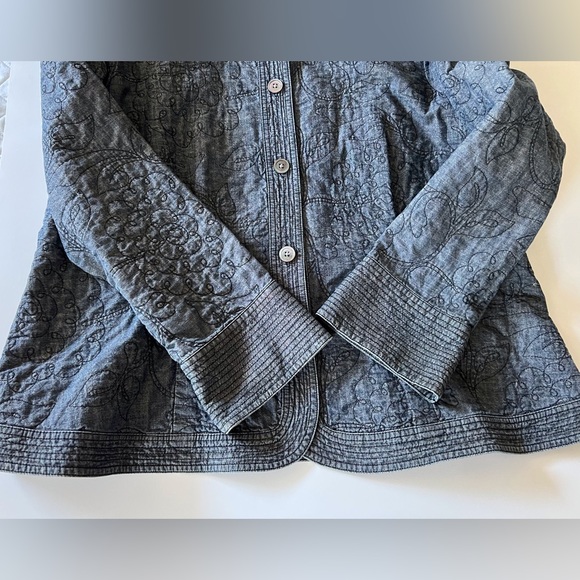 J.Jill Quilted Blue Chambray Jacket - Picture 4 of 10